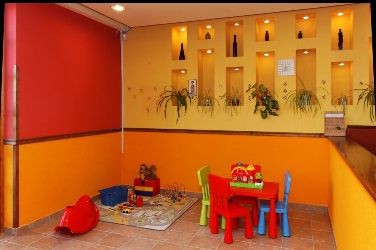 אסטרגום Grante Motel מראה חיצוני תמונה